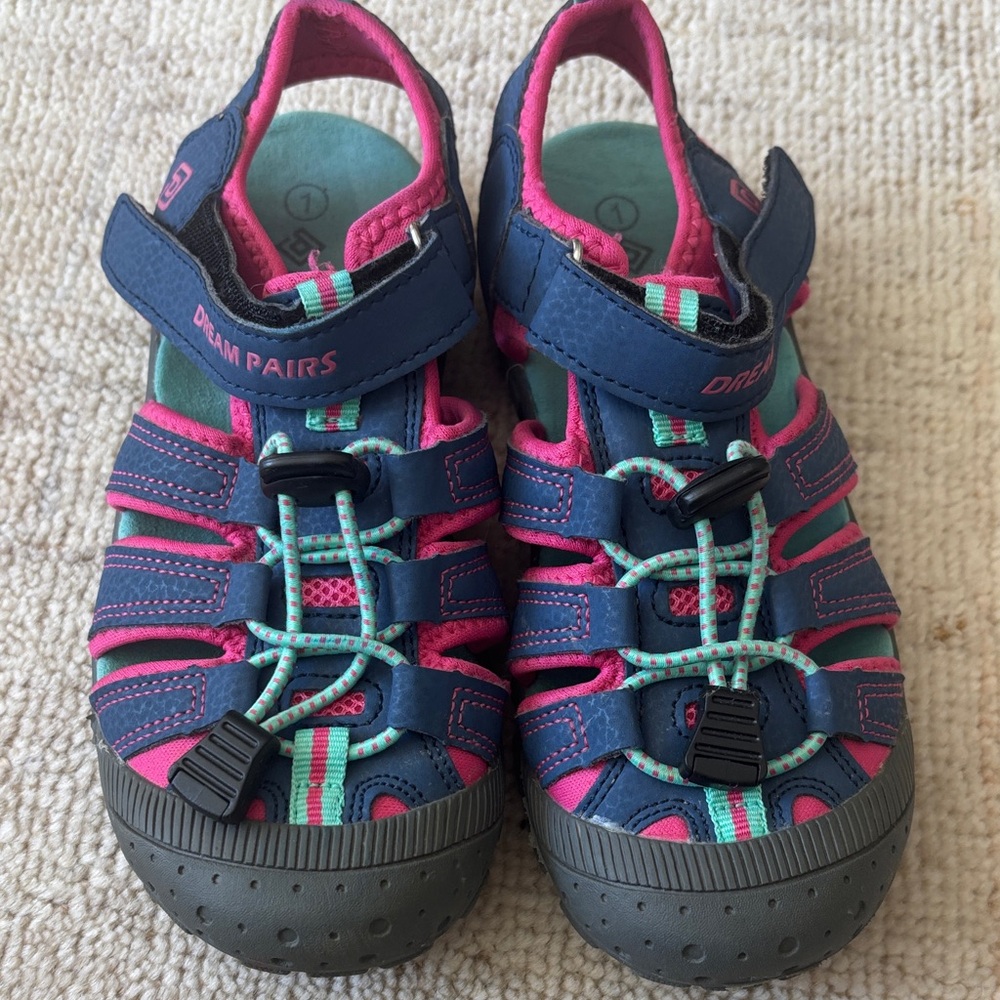 Dream Pairs Kids' Navy and Pink Adventure Sandals EUC Sz 1